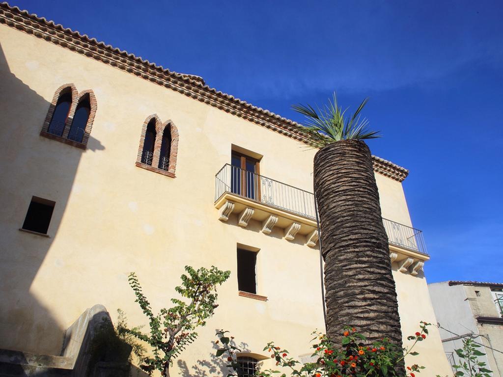 Palazzo Madeo - Residenza D'Epoca Acomodação com café da manhã Crosia Exterior foto